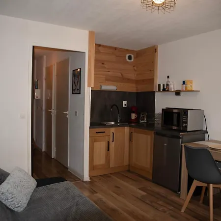 Poutran 2, 4 Personnes Au Pied Des Pistes Avec Grande Terrasse Oz